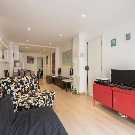 Lusitania One In Mouraria *