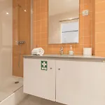 穆拉里亚卢西塔尼亚公寓 *