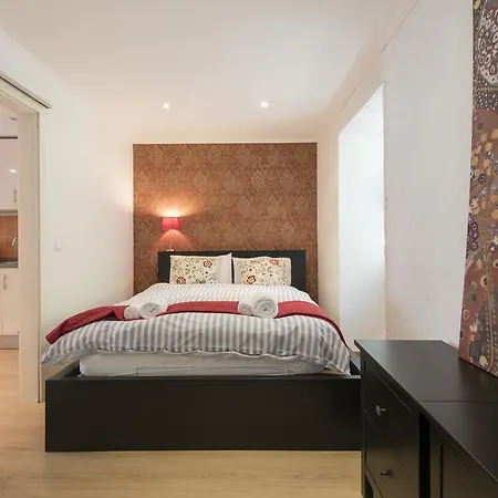 Lusitania One In Mouraria Лиссабон