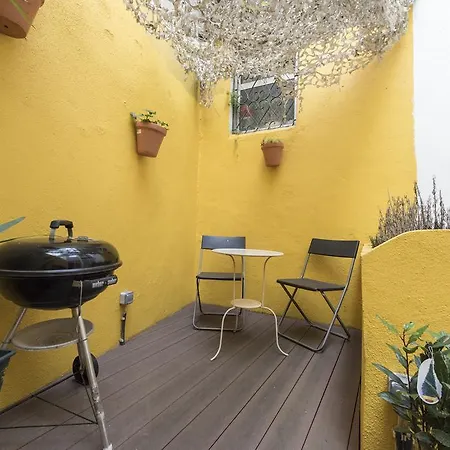 Lusitania One In Mouraria