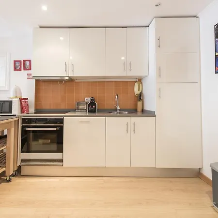 Apartment Lusitania One In Mouraria *